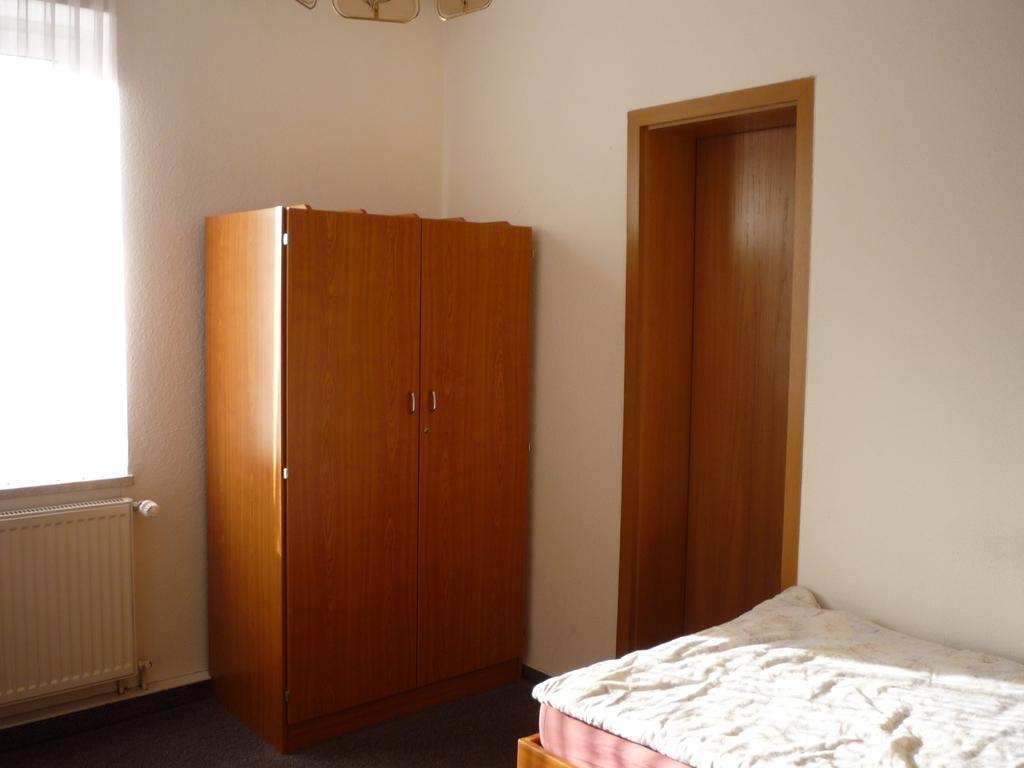 Gasthof & Pension Hause Halle  Habitación foto